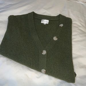 Cute cardigan/perfect for fall